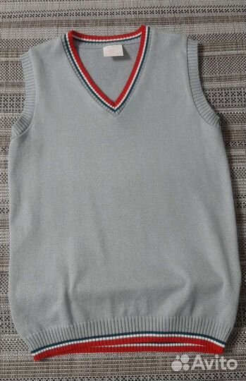 Жилетка серая школьная