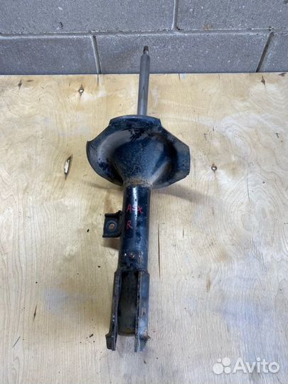 Стойка подвески передняя правая Mitsubishi Asx 12