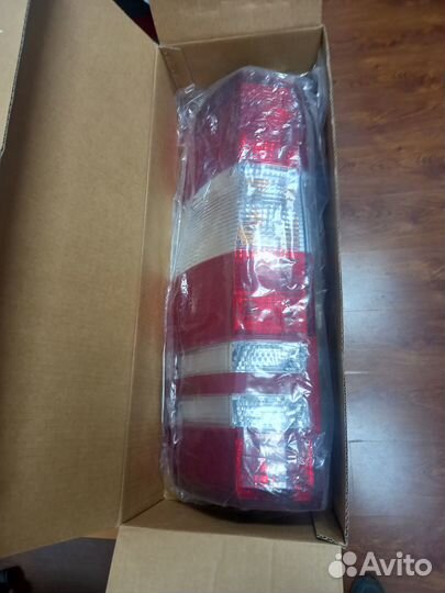 Фонарь задний левый mercedes-benz sprinter