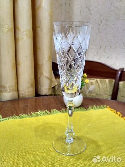 Хрустальный фужер
