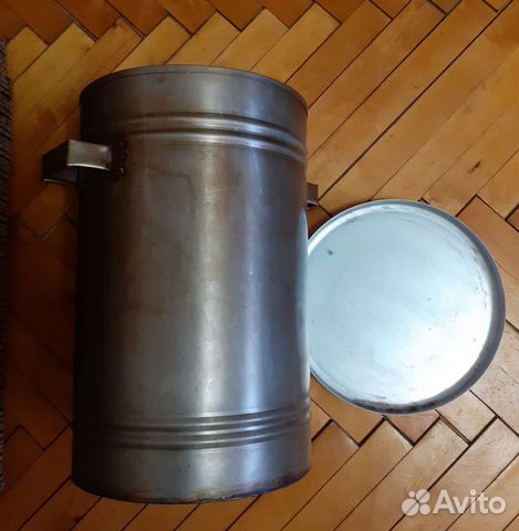 Бачок из нержавейки с крышкой