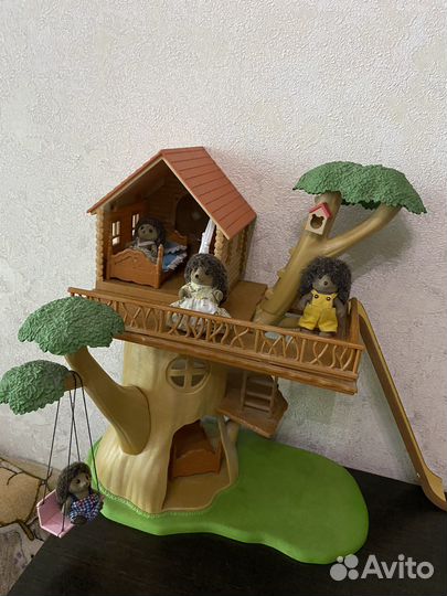 Sylvanian Families домик на дереве с мебелью