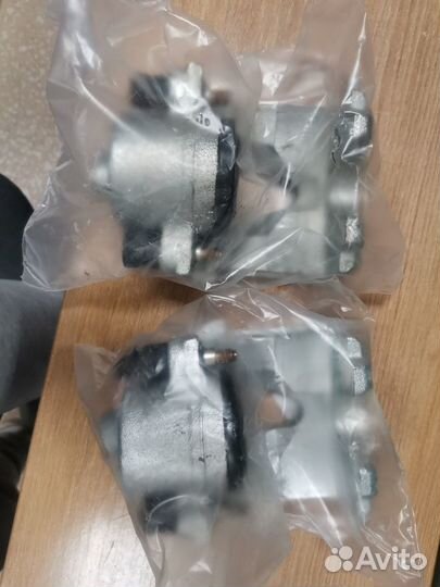 Суппорт тормозной передний Vag/Skoda правый /левый