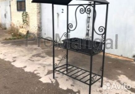 Мангал с крышей