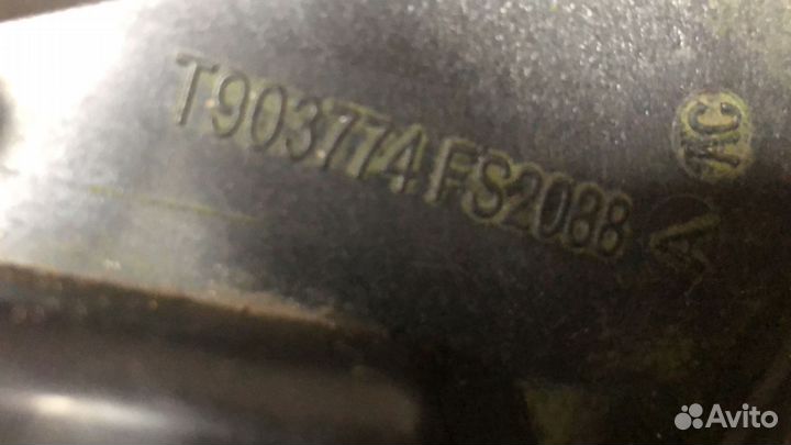 Renaul Duster 1 диффузор вентилятора