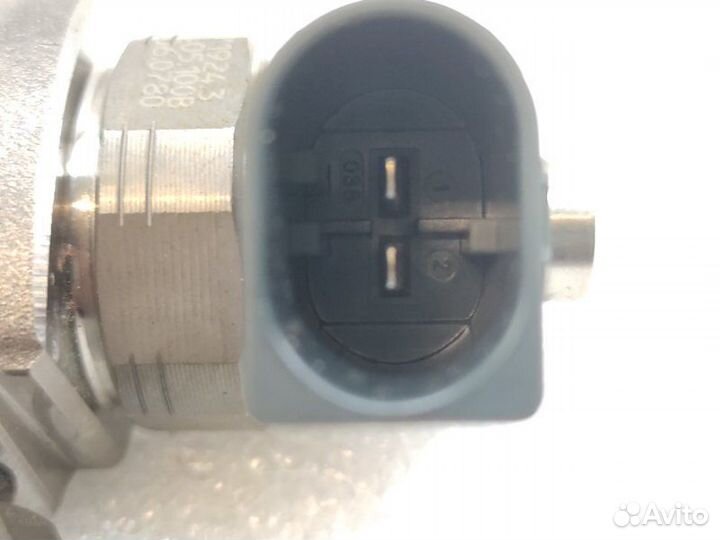 Форсунка топливная Volkswagen Tiguan 2 1.6D DGD