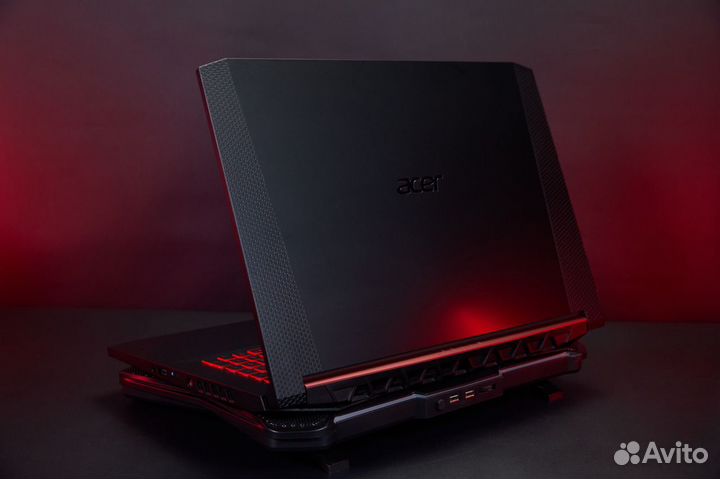 Ноутбук игровой Acer / Core i7 / GTX 1660Ti / SSD