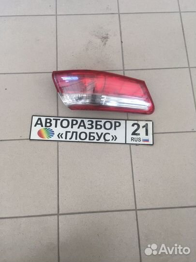 Фонарь задний правый Тойота камри Toyota Camry