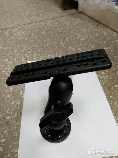 Крепление эхолота RAM