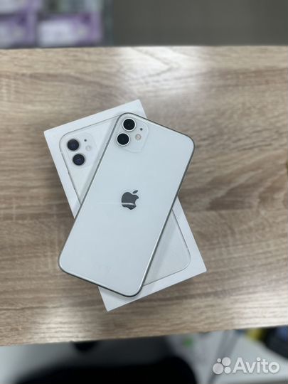iPhone 11, 64 ГБ