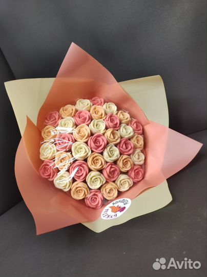 Розы из Белого Шоколада - 37 шт в Букете