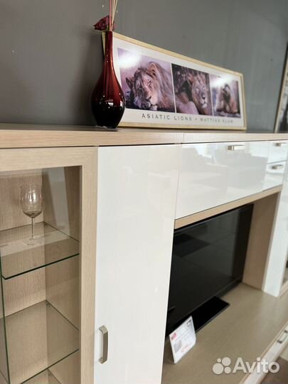 Стенка гостинная новая