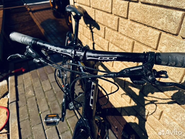 Шоссейный велосипед GT grade