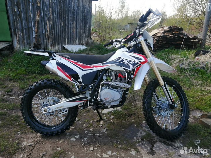 Мотоцикл Bse z3