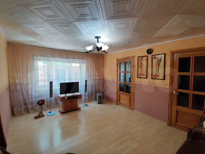 Дом 105 м² на участке 5 сот.