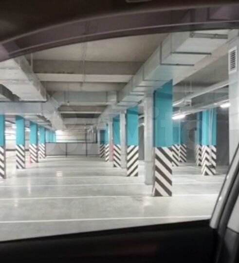 Машиноместо, 25 м²