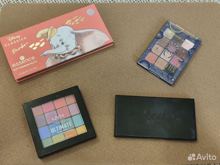 Палетка теней NYX Essence Sleek Vivienne sabo