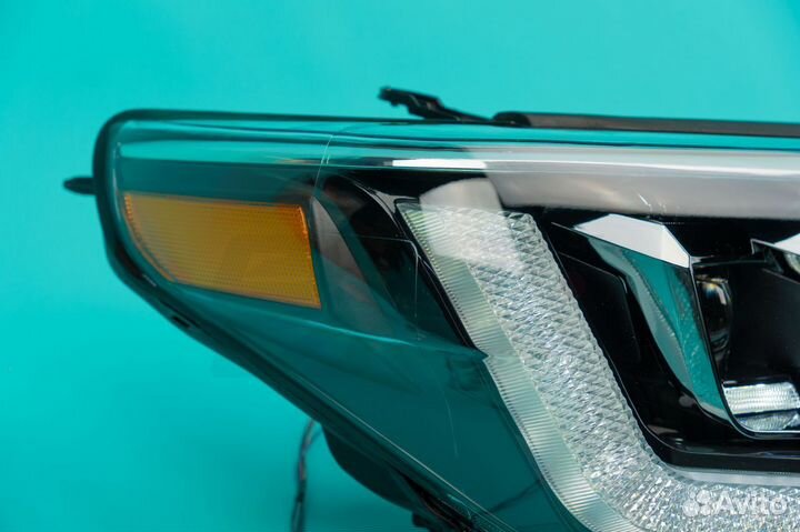 LED Фары Land Cruiser 200 2008 - 2015г LC300 Style