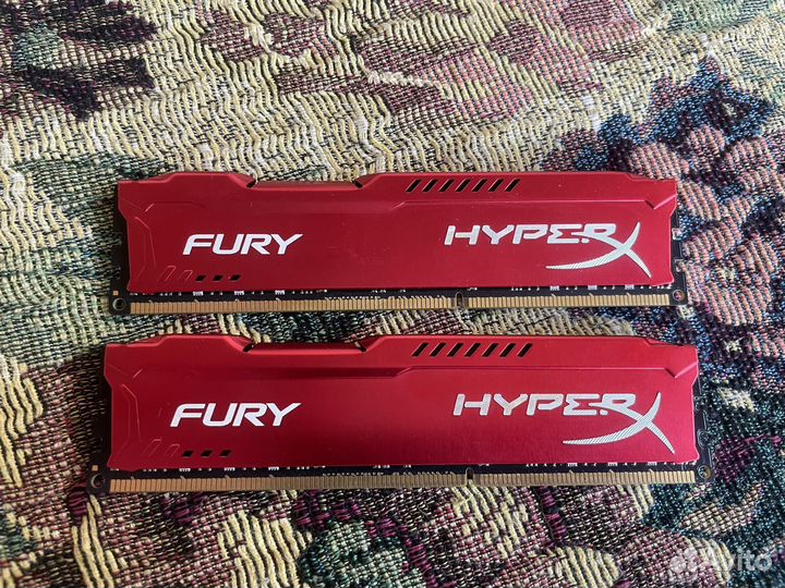 Оперативная память DDR3 HyperX 16gb (две по 8гб)