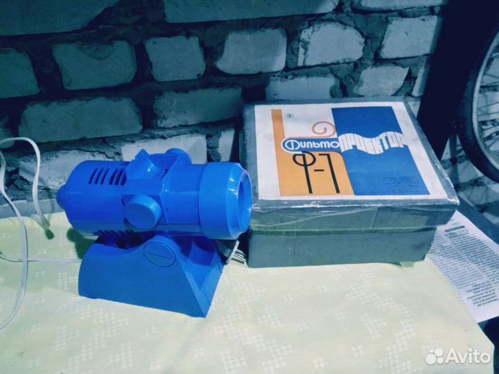 Фильмоскоп ф-7 с диафильмами СССР