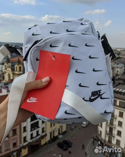 Сумка nike swoosh белая