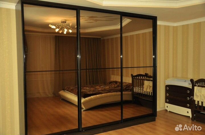 Шкаф с зеркалом индивидуальный подход