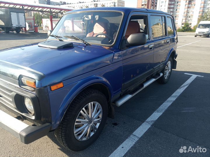 LADA 4x4 (Нива) 1.7 МТ, 2002, 134 000 км