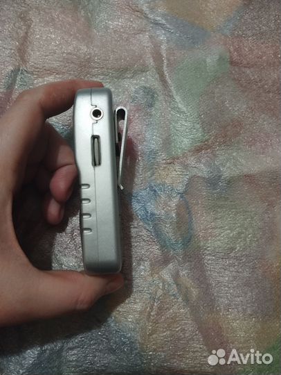 Карманный радиоприемник FM с часами ECB RS-2612