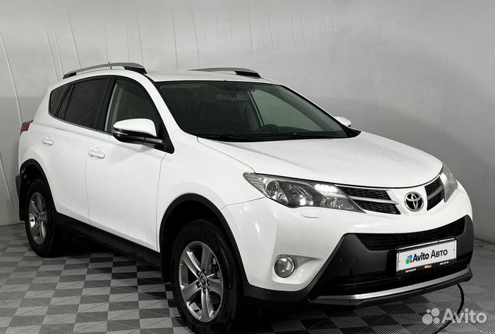 Toyota RAV4 2.5 AT, 2015, 196 236 км