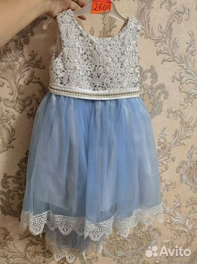 Платье для девочки новое
