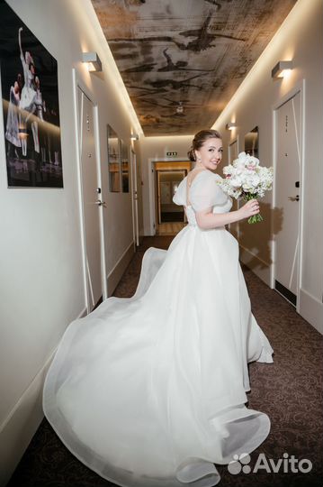 Свадебное платье 46 48 бу
