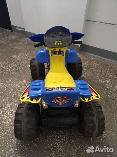 Детский квадроцикл на аккумуляторе