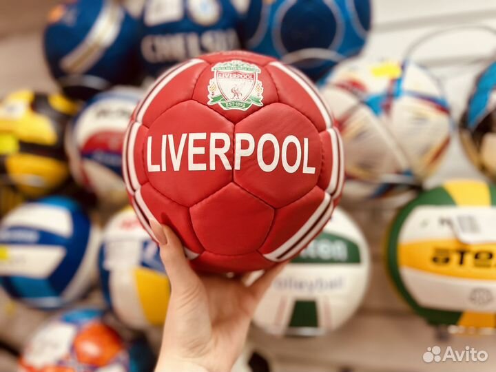 Мяч футбольный красный Liverpool №5