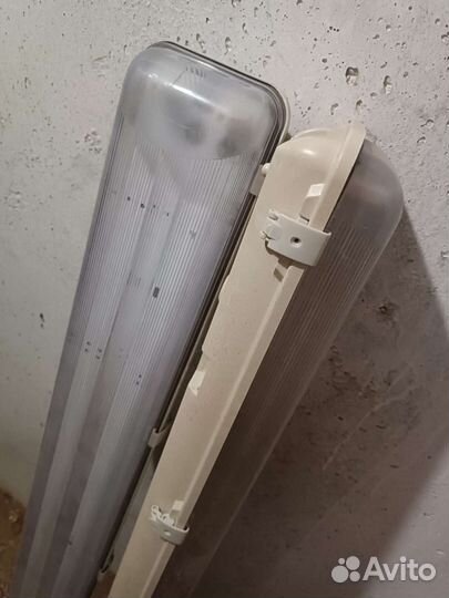 Светильник закрытый на 2 лампы