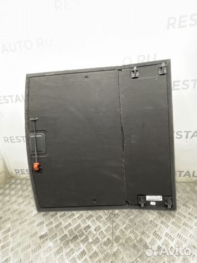 Пол багажника Volkswagen Touareg