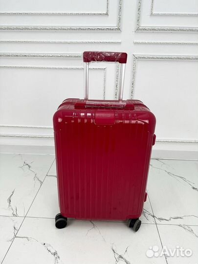 Чемодан Rimowa Essential