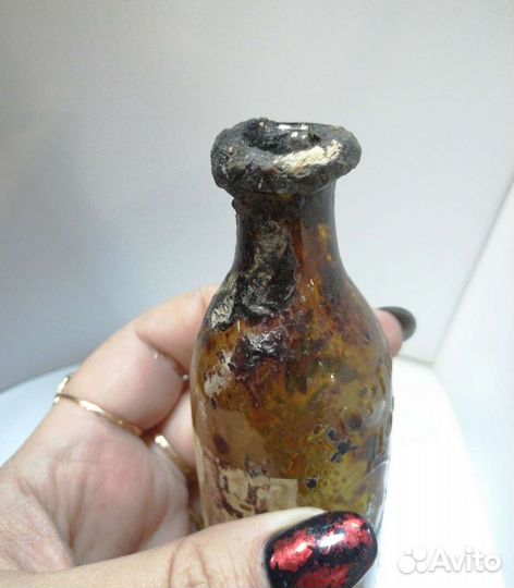 Старинная бутылка