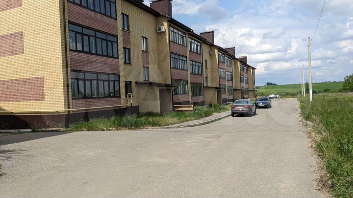 2-к. квартира, 61 м², 2/3 эт.