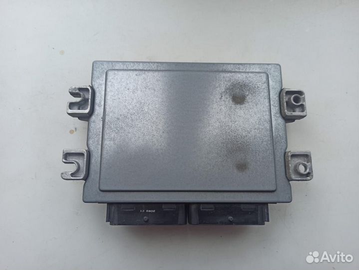 Блок управления двигателем Renault Sandero
