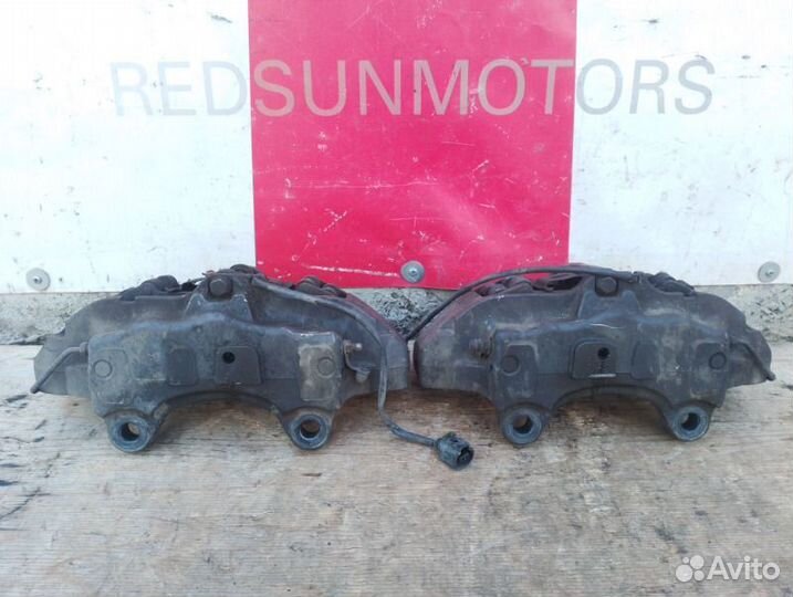 Суппорта тормозные передние Brembo Audi Q7 I 4L