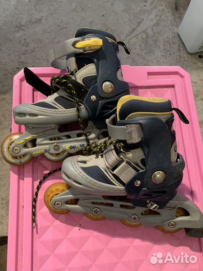 Роликовые коньки