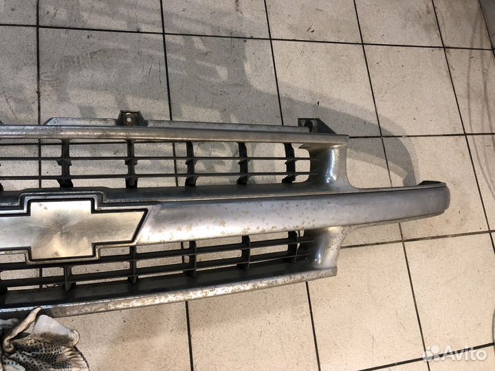 Решетка радиатора Chevrolet Tahoe GMT 800