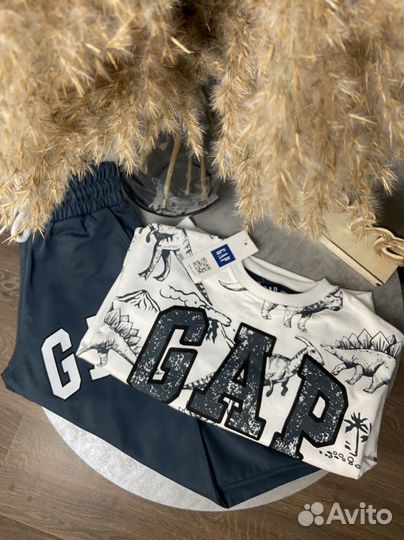 GAP Костюм новый