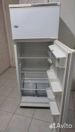 Холодильник. Атлант. Доставка