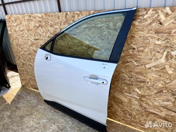 Передняя левая дверь Toyota Rav 4 Xa 50