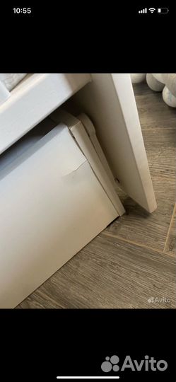 Детская кроватка с маятником