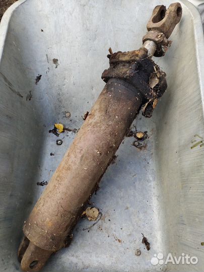 Гидроцилиндр бдт -7