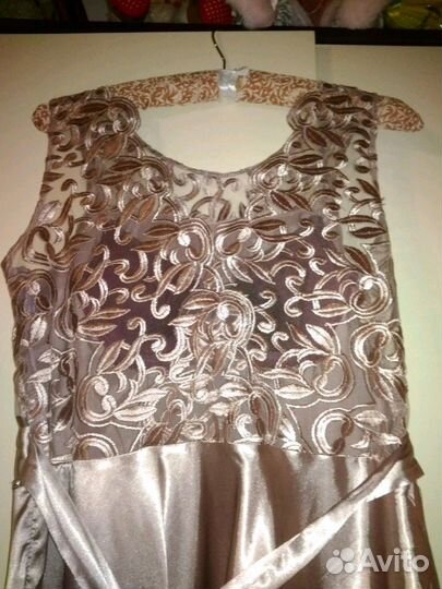 Платье вечернее