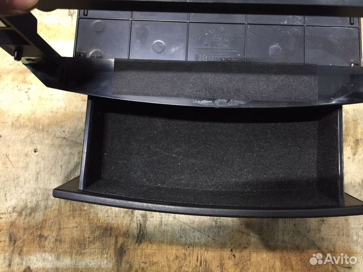 Ящик передней консоли Kia Sorento 1 02-09г