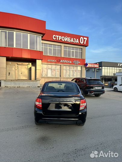 LADA Granta 1.6 МТ, 2019, 110 000 км